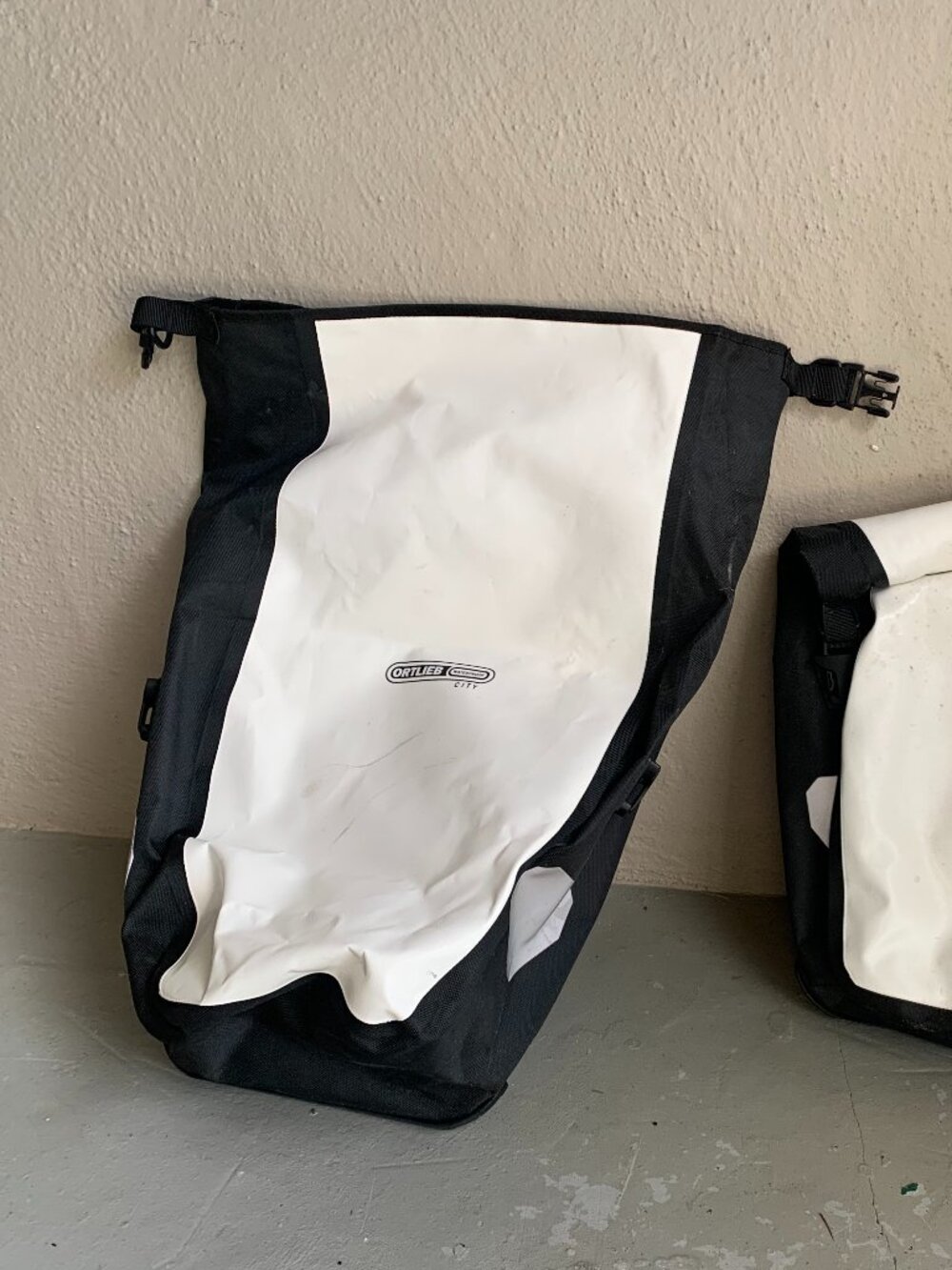 Ortlieb Back-Roller City Rear Pannier: Pair; White/Black